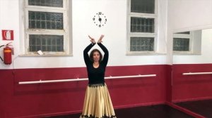 Урок №2: Позиции рук в цыганском танце. Уроки цыганского танца, постановка для начинающих.