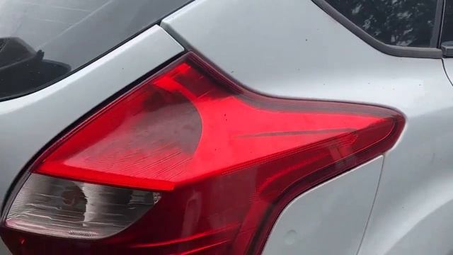 F423 Ford Focus 2011, 1.6, бензин, МКПП смотреть онлайн