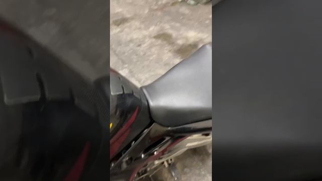 Как снять сидение в Honda Cbr F2 F3
