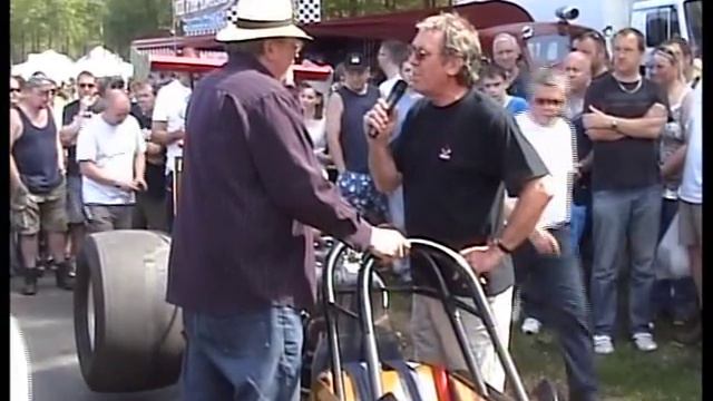 Russ Carpenter fires up his Daimler Hemi Fuel Dragster смотреть онлайн