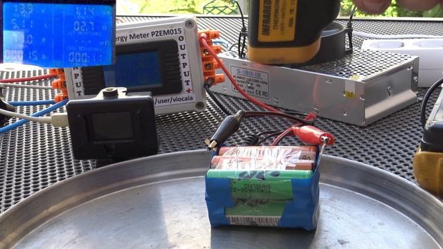 DIY battery pack 3S2P no Li-ion charge controller and BMS смотреть онлайн