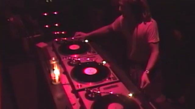 Josh Wink Live At Graceland Nightclub Vancouver 1995