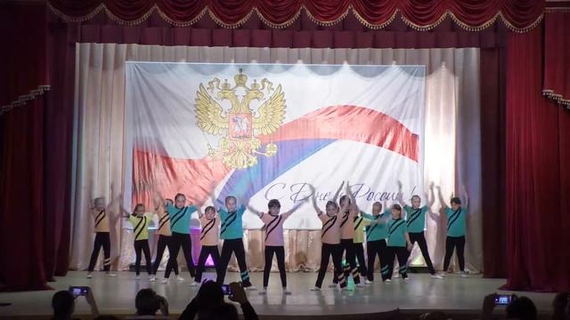 1073 Народный коллектив Хореографический ансамбль Лотос г Аркадак Малявка смотреть онлайн