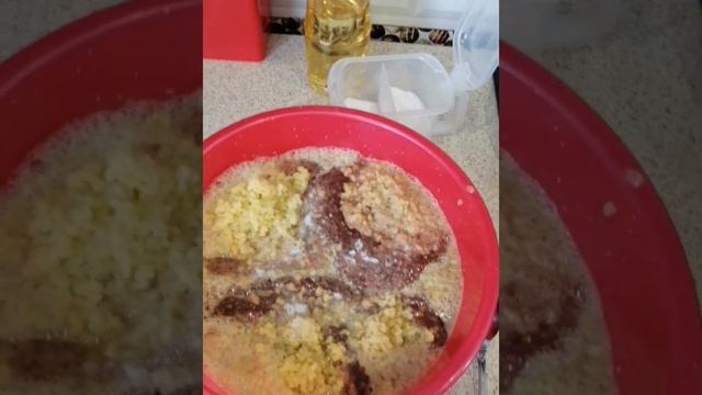 Рецепт очень вкусной и полезной запеканки из говяжьей печени. Готовим просто и быстро. смотреть онлайн