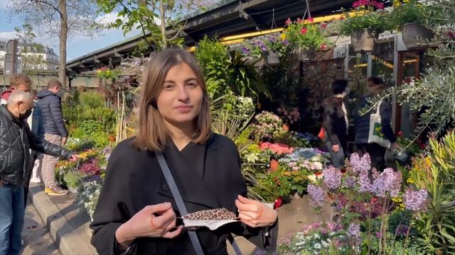 Типичный парижский балкон. Рынок цветов. Прогулка по Парижу. Какие цветы посадить на балкон? | Влог
