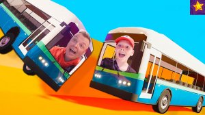 АВТОБУС прыгает через МОСТ и едет в ЛАВУ УПРАВЛЯЕМ автобусом в SNAKEY BUS