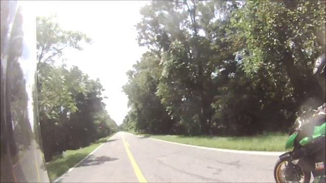 Kawasaki Kombat -- ZX6R vs Z1000 vs ZX-10R ... 9/10ths runs смотреть онлайн