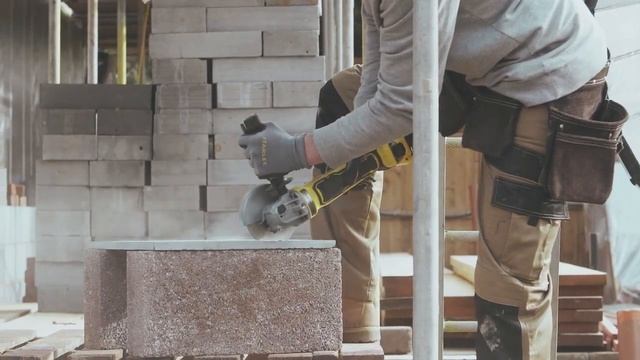 STANLEY FATMAX V20 Meuleuse d'angle 125mm BRUSHLESS Lithium 18V SFMCG700B-XJ смотреть онлайн