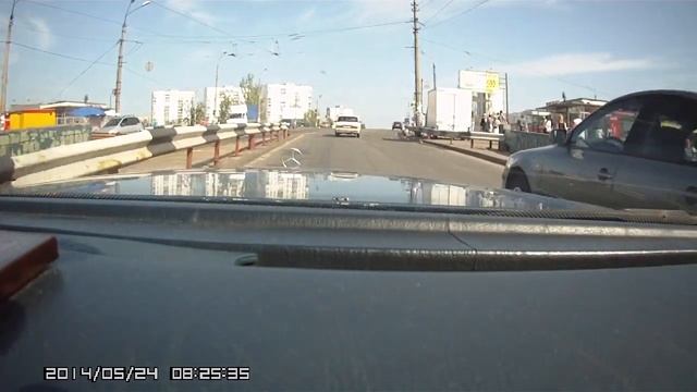 Киев, улица Красногвардейская, метро Черниговская смотреть онлайн