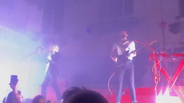 Two Door Cinema Club - EU Tour 2020 Amsterdam Paradiso смотреть онлайн