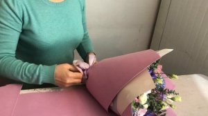 КАК УПАКОВАТЬ БУКЕТ В ФОАМИРАН. ФЛОРИСТИКА ДЛЯ НАЧИНАЮЩИХ
