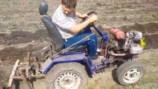Мой самодельный помощник( мини трактор) смотреть онлайн