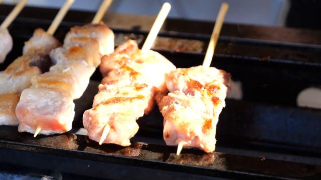１年で一番忙しい日【焼きそば＆焼き鳥】３年ぶりの鴻巣花火大会 ? 灼熱の車内で永遠に作り続ける ? キッチンカー? / Street food смотреть онлайн