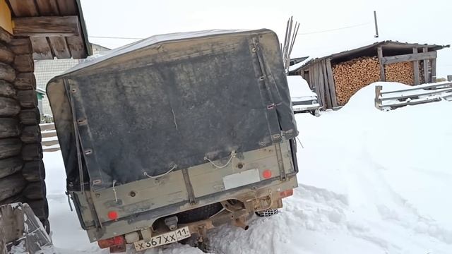 Чуть не врезался в дом. Вытаскиваю УАЗик ручной лебёдкой. Тулану привёз сено. смотреть онлайн