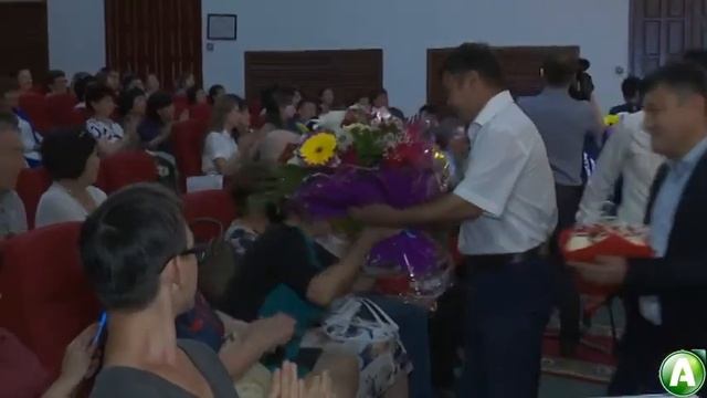 Государственные служащие отметили свой профессиональный праздник смотреть онлайн