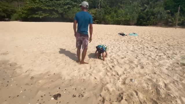 $200 Island Hopping in Palawan - Day 2 смотреть онлайн