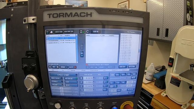 First CNC Project In 30 Years & Setting Tool Offsets Manually - Tormach 1100MX смотреть онлайн