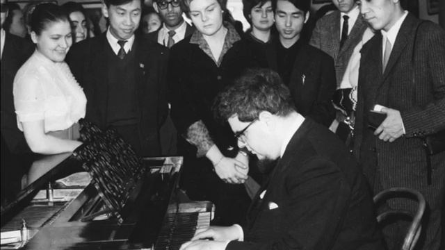 John Ogdon plays Chopin Piano Sonata no. 3 & Scherzo no. 3 - live 1963 смотреть онлайн