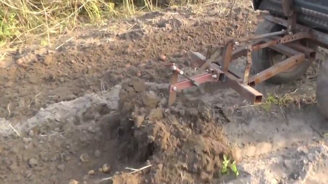 КОПКА КАРТОФЕЛЯ МОТОБЛОКОМ С ВЕЕРНОЙ КОПАЛКОЙ смотреть онлайн