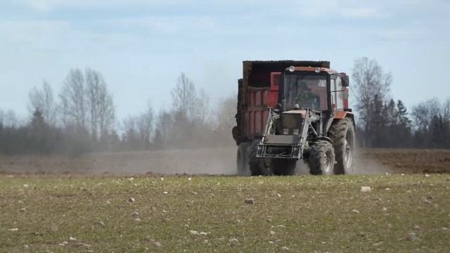 Spreading Manure 2022 | Belarus 920 & LMR Azene PTU-10 смотреть онлайн