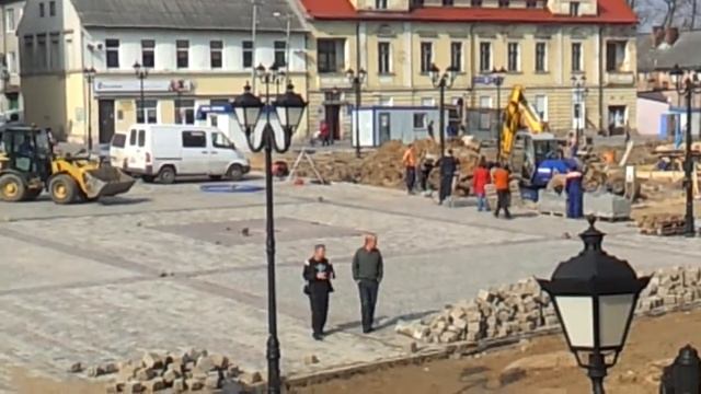 Ремонтные работы на площади Гвардейска смотреть онлайн