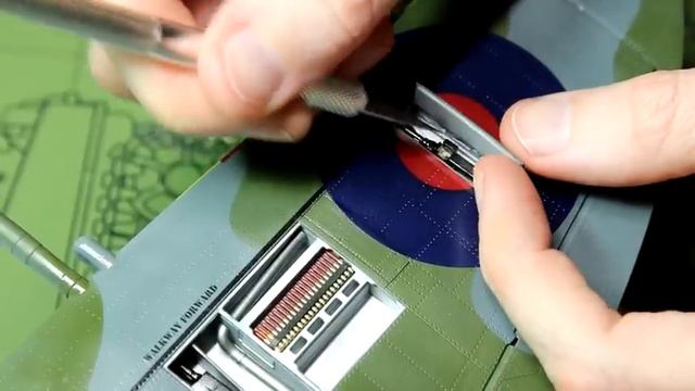 Airfix 1/24 Spitfire Mk IX model kit - Finished! (Painting, decals, and weathering) смотреть онлайн