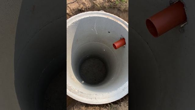 Процесс бурения септика машинным способом в Дмитровском районе. Септик 3+5 двухкамерный + траншея смотреть онлайн