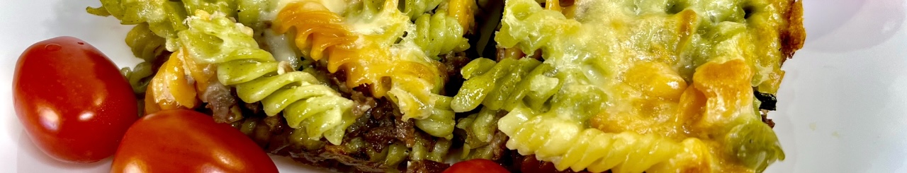Запеканка из пасты «Fusilli»( спиральки), мясного фарша и цукини ( кабачка)- очень вкусно!