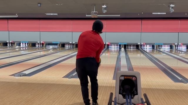 Bowling with UNDRILLED Storm Phaze 4?? смотреть онлайн
