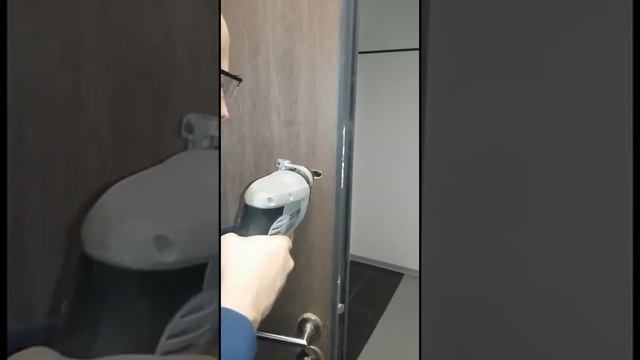 Установка замка в дверь смотреть онлайн