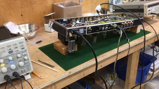 Mayfly on the Bench - Deluxe Reverb Build Episode 10: Preamplifier смотреть онлайн