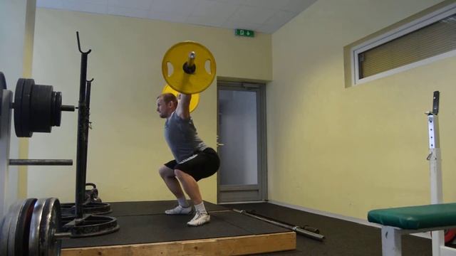 Приседание со штангой над головой 50 кг. Overhead squat 50 kg. смотреть онлайн