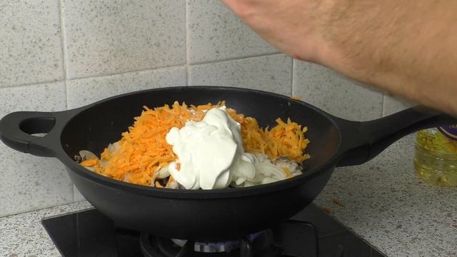 Скумбрия на сковороде под волшебным соусом (подливкой) смотреть онлайн