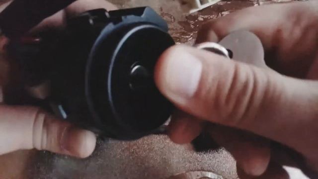 [ 12 ] КАК ОТКРЫТЬ АВТОМОБИЛЬНЫЙ ЗАМОК ЗАЖИГАНИЯ ВАЗ 2110 ПРОВАРАЧИВАЮ ЗАМОК БЕЗ КЛЮЧА ОТМЫЧКОЙ смотреть онлайн