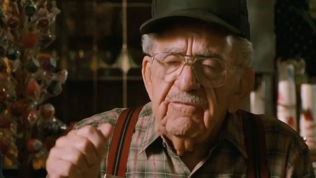 Mr. Deeds (2002): Pam Dawson [hunchback and knee problem] смотреть онлайн