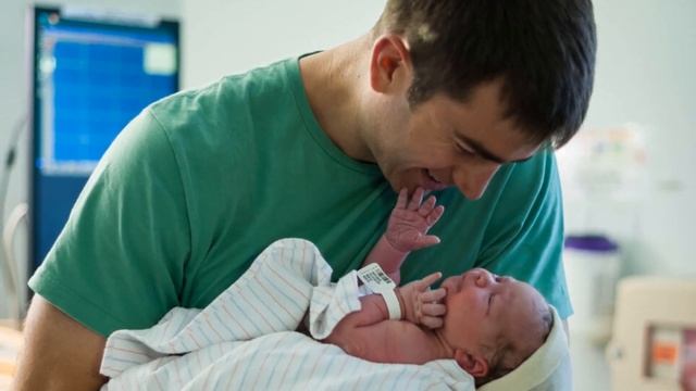 МУЖЧИНЫ НА РОДАХ | Что мужчины думают о родах смотреть онлайн