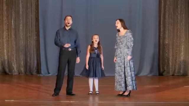 Семейное трио "Belcanto" - "Ночь тиха, ночь свята" - семейный коллектив - 3 смотреть онлайн