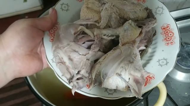 КУРИЦА,ТЕСТО И КАПУСТА - ХУТОРЯНСКИЙ БЕШБАРМАК смотреть онлайн