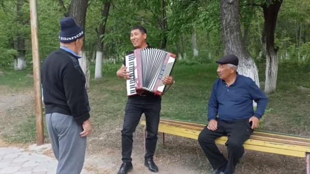 Аккордеон менен эзип койду го чиркин, Кара-Көл смотреть онлайн