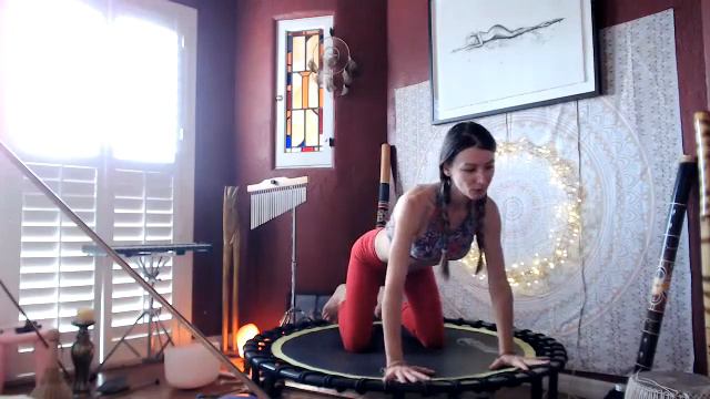 Yoga: Restore, Rejuvenate, Balance Hormones + Meditation & Sound Bath | Mantra | Intention Ep 29 смотреть онлайн