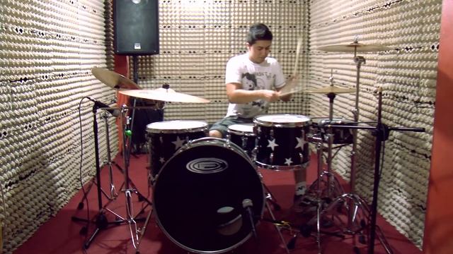 Andres "El Reno" - Blink 182 - Natives(drum cover) смотреть онлайн
