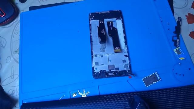 Замена дисплейного модуля на Xiaomi Redmi Note 4X смотреть онлайн