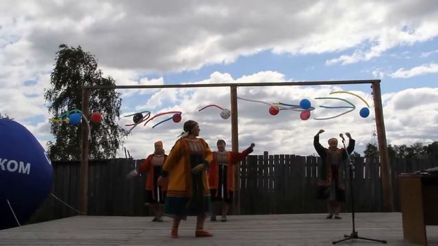 MinFin.Танцуй: Увас хурамат (Северные узоры). "Войтан ими" (Женщина из деревни Войтихово) смотреть онлайн