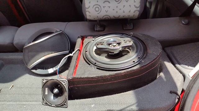 instalación parlantes traseros Chevrolet spark matiz. смотреть онлайн