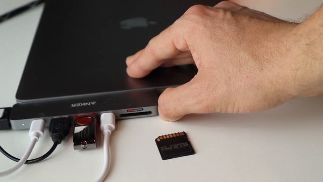 USB-C Hub für MacBook Air M1 und Macbook Pro USB-C Adapter смотреть онлайн