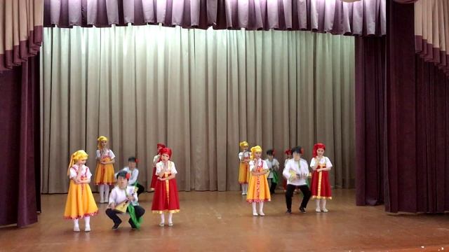 Танец Балалайка