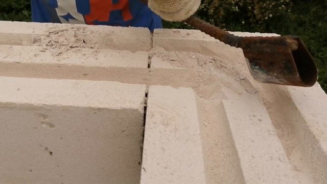 Курятник своими руками. Бюджет 50000. Армопояс по четвёртому ряду.