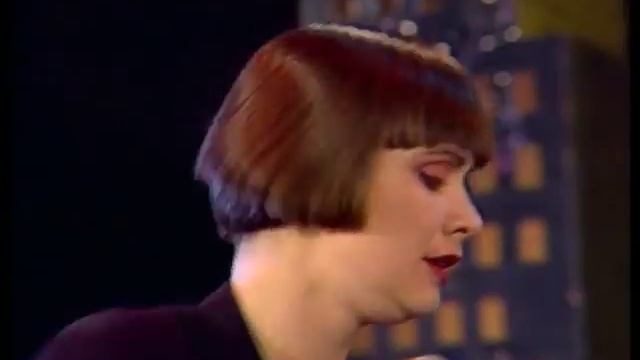 Swing Out Sister - Surrender (TOPPOP) смотреть онлайн