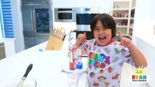 Ryan Cooks Breakfast and Surprise Mommy for Mother's Day!!! смотреть онлайн