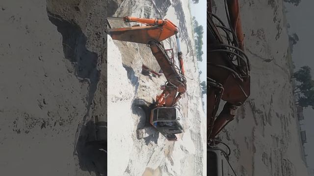 Fiat Hitachi machine kam karte hue//zeeshan Maan смотреть онлайн
